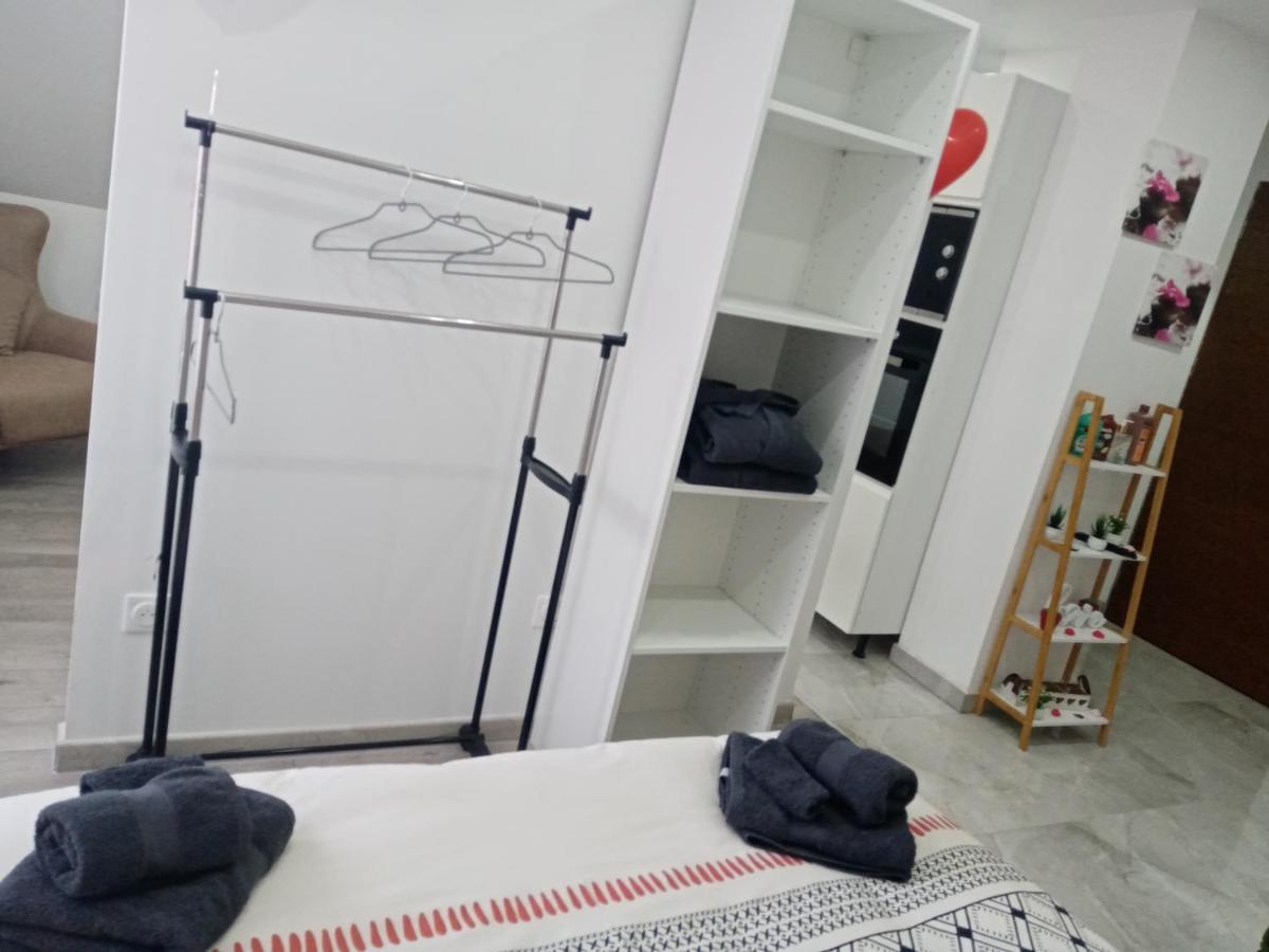 Studio Jacuzzi Au Centre กอลมาร์ ภายนอก รูปภาพ